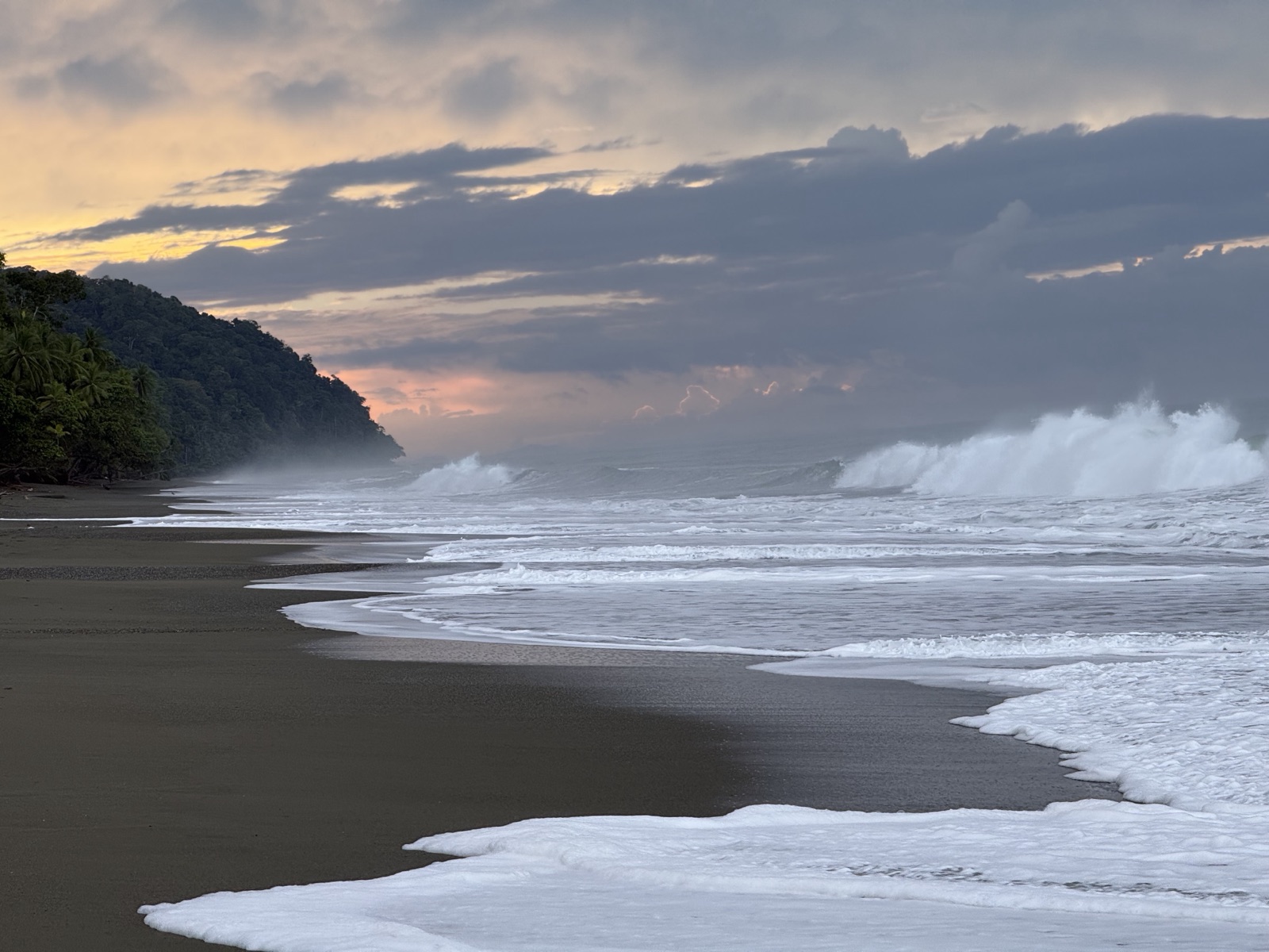 The empty beach below El Remanso — not another person in sight